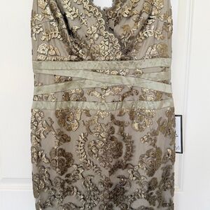 NWT Tadashi Shoji Sequin Lace Sheath Dress in Smoked Pearl
- Size 12